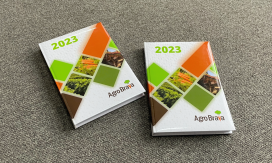 Agendă A5 nedatată cu interior personalizat alb-negru