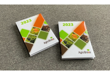 Agendă A5 nedatată cu interior personalizat alb-negru